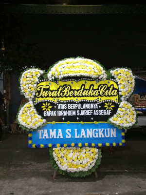 Papan Bunga Duka di Karangdadap
